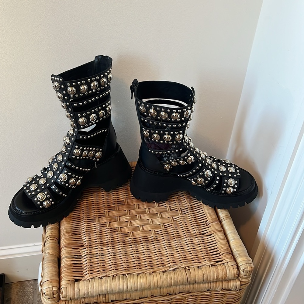 Free People Siren Studded Gladiator Sandals Size 7 NEW - Picture 7 of 14